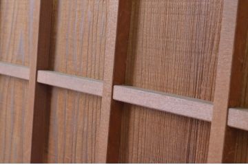 アンティーク建具　升目格子から覗く木目が美しい板戸の窓2枚セット(きつね格子、狐格子、マス目、格子戸、引き戸)(R-065538)