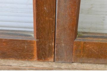 アンティーク建具　昭和レトロな雰囲気のお部屋作りにお勧めなモールガラス窓2枚セット(引き戸、ガラス戸)(R-065544)