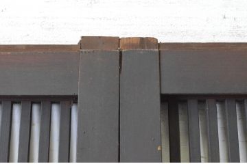 アンティーク建具　上手物　腰板欅(ケヤキ)材　趣のある色合いが魅力の幅狭格子戸2枚セット(引き戸、ガラス戸、ガラス帯戸)(R-065547)