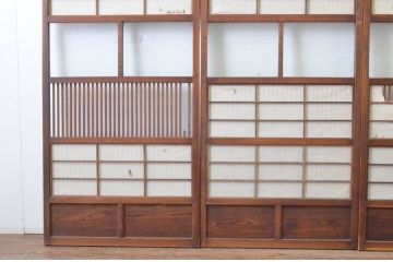 アンティーク建具　腰板欅(ケヤキ)材　風情のある佇まいが魅力的な裏障子付き幅狭格子戸4枚セット(引き戸、障子戸、ガラス帯戸)(R-065548)
