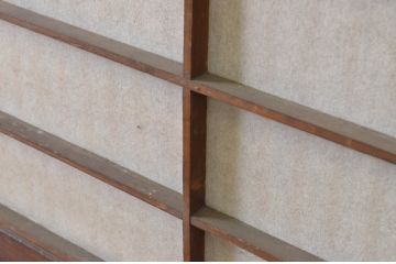 アンティーク建具　腰板欅(ケヤキ)材　風情のある佇まいが魅力的な裏障子付き幅狭格子戸4枚セット(引き戸、障子戸、ガラス帯戸)(R-065548)