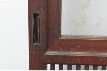 アンティーク建具　腰板欅(ケヤキ)材　時代の流れを感じさせる色合いが魅力の幅狭格子戸2枚セット(引き戸、ガラス帯戸)(R-065557)