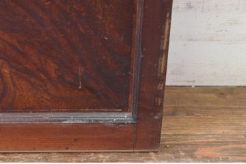 アンティーク建具　腰板欅(ケヤキ)材　時代の流れを感じさせる色合いが魅力の幅狭格子戸2枚セット(引き戸、ガラス帯戸)(R-065557)