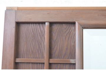 アンティーク建具　鏡付き　どこか懐かしい雰囲気を感じる升目格子戸2枚セット(きつね格子、狐格子、引き戸、マス目、板戸)(R-065558)