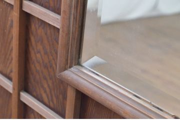 アンティーク建具　鏡付き　どこか懐かしい雰囲気を感じる升目格子戸2枚セット(きつね格子、狐格子、引き戸、マス目、板戸)(R-065558)