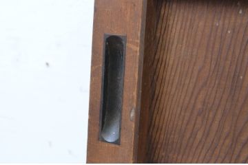 アンティーク建具　鏡付き　どこか懐かしい雰囲気を感じる升目格子戸2枚セット(きつね格子、狐格子、引き戸、マス目、板戸)(R-065558)