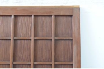 アンティーク建具　鏡付き　どこか懐かしい雰囲気を感じる升目格子戸2枚セット(きつね格子、狐格子、引き戸、マス目、板戸)(R-065558)