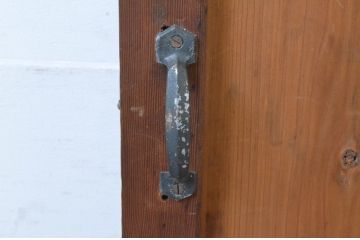 アンティーク建具　インテリアに馴染みやすいシンプルさが魅力の縦桟扉1枚(ドア、木製扉)(R-065560)