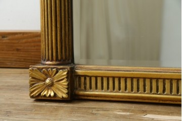 中古　古代の西洋建築のようなデザインが魅力的なウォールミラー　(R-065562)
