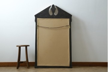 中古　古代の西洋建築のようなデザインが魅力的なウォールミラー　(R-065562)