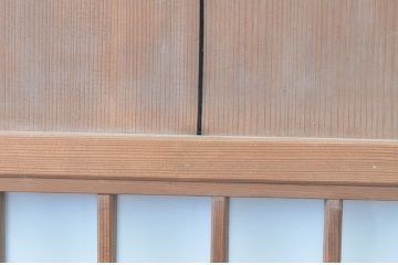 アンティーク建具　上品な透かし彫りがアクセントの幅狭ガラス扉1枚(木製扉、ガラスドア)(R-065566)