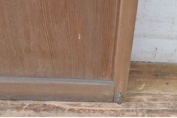 アンティーク建具　上品な透かし彫りがアクセントの幅狭ガラス扉1枚(木製扉、ガラスドア)(R-065566)