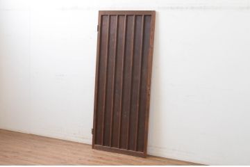 アンティーク建具　高級品!!屋久杉の鶉杢(うずらもく)が堪能できる贅沢な縦桟板戸扉1枚(木製扉、ドア)(R-065567)