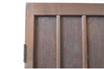 アンティーク建具　高級品!!屋久杉の鶉杢(うずらもく)が堪能できる贅沢な縦桟板戸扉1枚(木製扉、ドア)(R-065567)