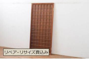 アンティーク建具　升目(マス目)格子から覗く木目が美しい板戸扉1枚(きつね格子、狐格子、木製扉、ドア)(R-065568)