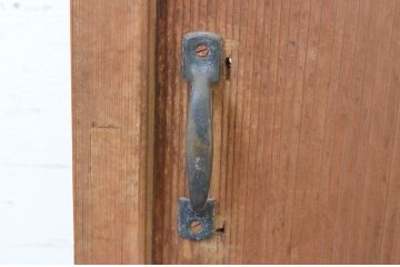 アンティーク建具　透かし彫りがかわいいおしゃれな幅狭板戸2枚セット(ガラス戸、引き戸)(R-065569)