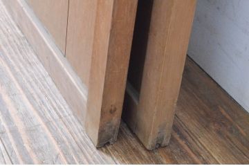 アンティーク建具　上手物!!　和の空間づくりにお勧めな古い数寄屋のガラス戸2枚セット(引き戸、板戸)(R-065570)