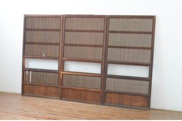 アンティーク建具　和の風情が感じられる裏障子付き格子戸3枚セット(引き戸、障子戸、ガラス帯戸)(R-065575)