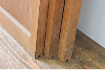 アンティーク建具　美品　上手物!!和の空間を演出する欅(ケヤキ)板のガラス帯戸3枚セット(引き戸、板戸)(R-065577)