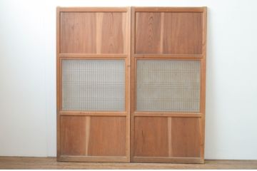 アンティーク建具　上手物!!和の空間を演出する欅(ケヤキ)板のガラス帯戸2枚セット(引き戸、板戸)(R-065578)