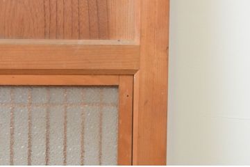 アンティーク建具　上手物!!和の空間を演出する欅(ケヤキ)板のガラス帯戸1枚(引き戸、板戸)(R-065579)