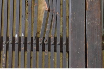 アンティーク建具　玄関戸としてもおすすめ!!厚みのある重厚な佇まいが魅力的な格子戸2枚セット(引き戸、障子戸、玄関戸)(R-065582)