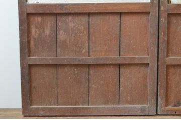 アンティーク建具　玄関戸としてもおすすめ!!厚みのある重厚な佇まいが魅力的な格子戸2枚セット(引き戸、障子戸、玄関戸)(R-065582)