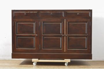 中古　美品　松本民芸家具　天板リメイク　シックな色合いが落ち着いた雰囲気を醸し出すサイドボード(カウンターテーブル、戸棚、収納棚、キャビネット)(R-065584)
