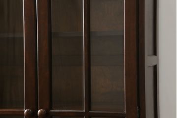 中古　美品!!　松本民芸家具　シックなインテリアと相性の良いブックケース(本箱、飾り棚、収納棚、戸棚、キャビネット)(R-065586)