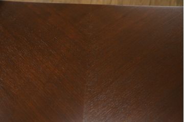 中古　美品　フランスベッド取り扱い　スペイン製　Slumberland(スランバーランド)　気品ある佇まいが洗練された空間を演出してくれるサイドチェスト(サイドボード、引き出し、英国王室御用達)(定価約50万円)(R-065597)
