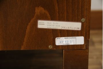 中古　美品　フランスベッド取り扱い　スペイン製　Slumberland(スランバーランド)　気品ある佇まいが洗練された空間を演出してくれるサイドチェスト(サイドボード、引き出し、英国王室御用達)(定価約50万円)(R-065597)