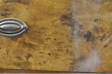 イギリスアンティーク　ウォールナット材　鳥杢　バーズアイの杢目が美しい!!シンプルな縦型チェスト(引き出し、キャビネット、収納棚、戸棚、英国)(R-065598)