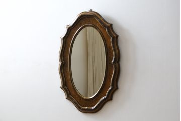 中古　DREXEL HERITAGE(ドレクセルヘリテイジ)　希少モデル!!　クラシカルな雰囲気が魅力のウォールミラー(壁掛け鏡)(R-065600)