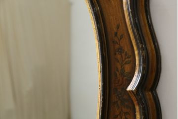 中古　DREXEL HERITAGE(ドレクセルヘリテイジ)　希少モデル!!　クラシカルな雰囲気が魅力のウォールミラー(壁掛け鏡)(R-065600)
