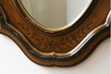 中古　DREXEL HERITAGE(ドレクセルヘリテイジ)　希少モデル!!　クラシカルな雰囲気が魅力のウォールミラー(壁掛け鏡)(R-065600)