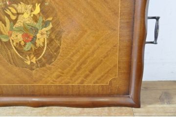 アンティーク雑貨　イギリスアンティーク　Lloyd's Antiques(ロイズ・アンティークス)　まるで絵画のような象嵌が目を惹くトレー(お盆、タペストリー、英国)(R-065604)