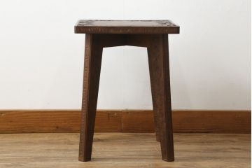 中古　美品　軽井沢彫り　縁取りされた桜の意匠が目を惹くサイドテーブル(スツール、花台、飾り台)(R-065608)