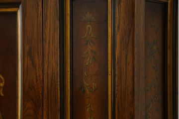 中古　美品!!　DREXEL HERITAGE(ドレクセルヘリテイジ)　希少モデル!!　小振りなサイズが取り入れやすいコンソールサイドボード(ホールチェスト、サイドキャビネット、収納棚、戸棚)(R-065610)