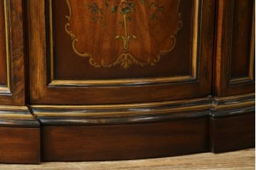 中古　美品!!　DREXEL HERITAGE(ドレクセルヘリテイジ)　希少モデル!!　小振りなサイズが取り入れやすいコンソールサイドボード(ホールチェスト、サイドキャビネット、収納棚、戸棚)(R-065610)