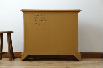 中古　美品!!　DREXEL HERITAGE(ドレクセルヘリテイジ)　希少モデル!!　小振りなサイズが取り入れやすいコンソールサイドボード(ホールチェスト、サイドキャビネット、収納棚、戸棚)(R-065610)