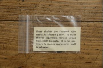 中古　美品!!　DREXEL HERITAGE(ドレクセルヘリテイジ)　希少モデル!!　小振りなサイズが取り入れやすいコンソールサイドボード(ホールチェスト、サイドキャビネット、収納棚、戸棚)(R-065610)