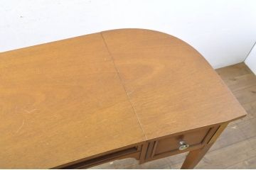 中古　DREXEL HERITAGE(ドレクセルヘリテイジ)　Triune(トライユン)　高級感漂う佇まいが魅力のドレッサーとスツールのセット(化粧台、鏡台、引き出し、ミラー、オットマン)(ドレッサーの定価約42万円)(R-065611)