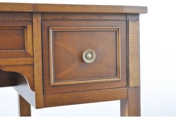 中古　DREXEL HERITAGE(ドレクセルヘリテイジ)　Triune(トライユン)　高級感漂う佇まいが魅力のドレッサーとスツールのセット(化粧台、鏡台、引き出し、ミラー、オットマン)(ドレッサーの定価約42万円)(R-065611)