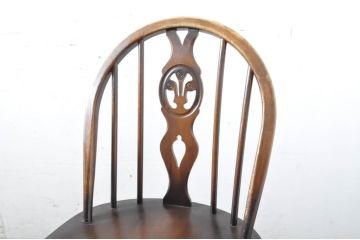 イギリスビンテージ　ERCOL(アーコール)　アザミの透かし彫りが上品な印象を与えるシスルバックチェア2脚セット(椅子、イス、板座チェア、ダイニングチェア、ウィンザーチェア、ウインザーチェア、ヴィンテージ、英国)(R-065622)