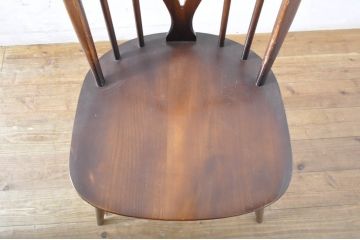 イギリスビンテージ　ERCOL(アーコール)　アザミの透かし彫りが上品な印象を与えるシスルバックチェア2脚セット(椅子、イス、板座チェア、ダイニングチェア、ウィンザーチェア、ウインザーチェア、ヴィンテージ、英国)(R-065622)