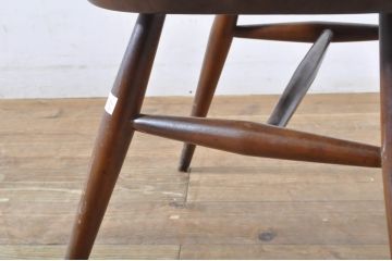 イギリスビンテージ　ERCOL(アーコール)　アザミの透かし彫りが上品な印象を与えるシスルバックチェア2脚セット(椅子、イス、板座チェア、ダイニングチェア、ウィンザーチェア、ウインザーチェア、ヴィンテージ、英国)(R-065622)