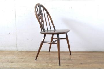 イギリスビンテージ　ERCOL(アーコール)　アザミの透かし彫りが上品な印象を与えるシスルバックチェア2脚セット(椅子、イス、板座チェア、ダイニングチェア、ウィンザーチェア、ウインザーチェア、ヴィンテージ、英国)(R-065623)