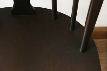 イギリスビンテージ　ERCOL(アーコール)　アザミの透かし彫りが上品な印象を与えるシスルバックアームチェア2脚セット(椅子、ダイニングチェア、板座チェア、イス、ウィンザーチェア、ウインザーチェア、ヴィンテージ、英国)(R-065624)