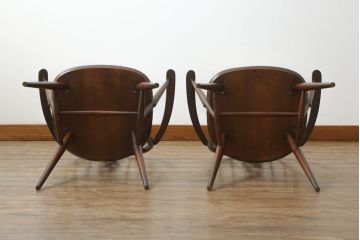イギリスビンテージ　ERCOL(アーコール)　アザミの透かし彫りが上品な印象を与えるシスルバックアームチェア2脚セット(椅子、ダイニングチェア、板座チェア、イス、ウィンザーチェア、ウインザーチェア、ヴィンテージ、英国)(R-065624)