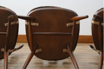 イギリスビンテージ　ERCOL(アーコール)　上品な佇まいのシスルバックチェア4脚セット(ダイニングチェア、椅子、イス、板座チェア、ウィンザーチェア、ウインザーチェア、ヴィンテージ、英国)(R-065625)